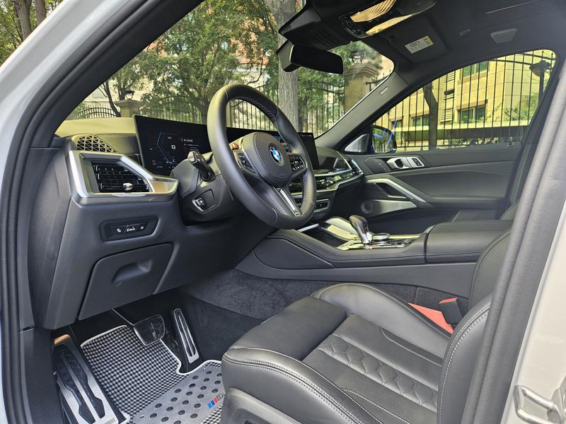 BMW X6 M, 2025 — фото 10 из 12