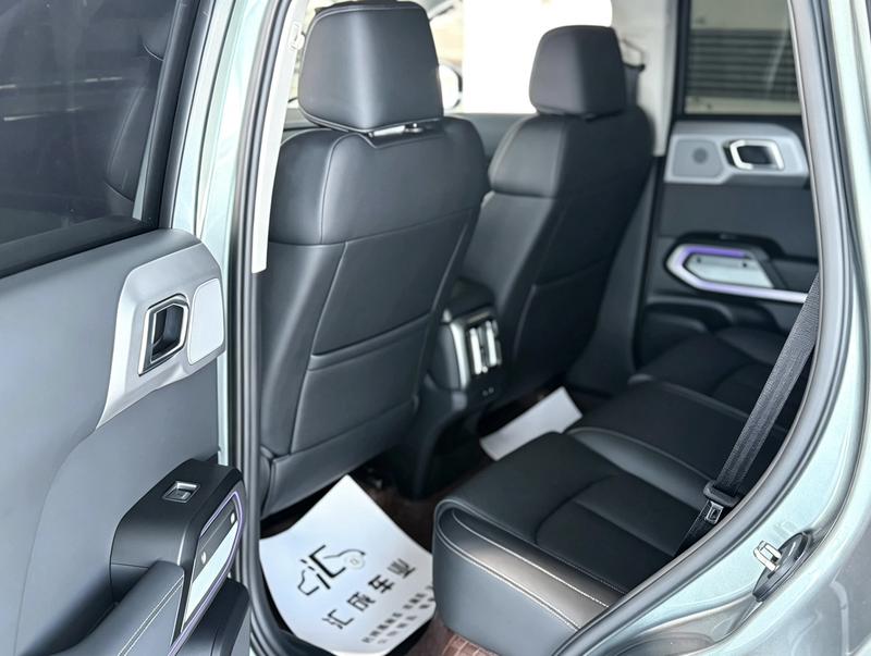 BYD FangChengBao Titanium 3 (Tai 3), 2025 — фото 10 из 11