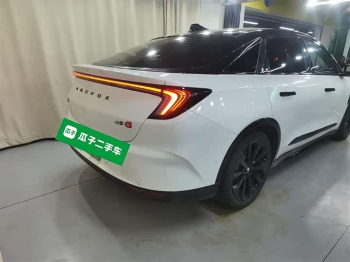 BAIC Arcfox Alpha S, 2023 — фото 7 из 9