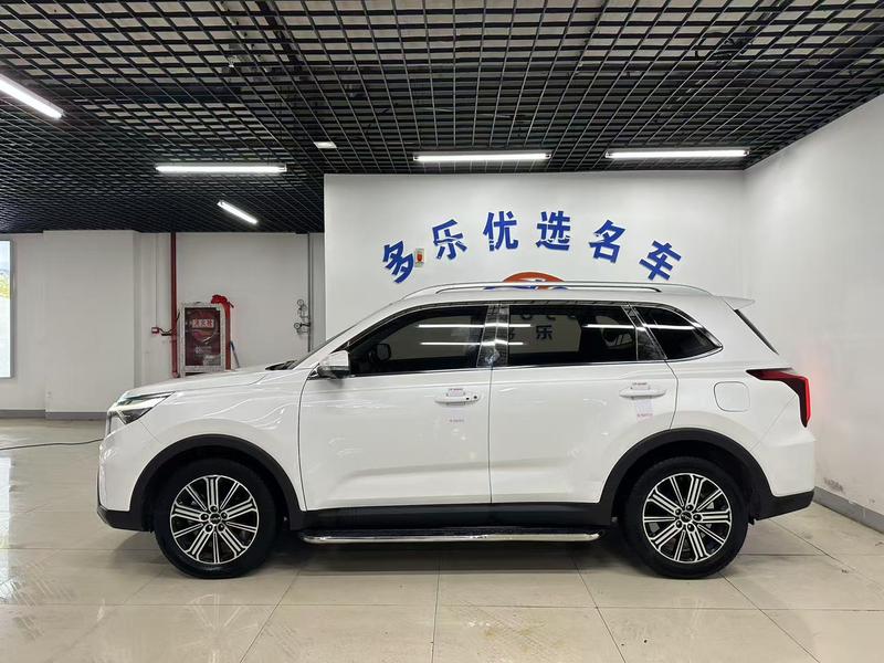 Kia Sportage GT-line, 2023 — фото 4 из 12