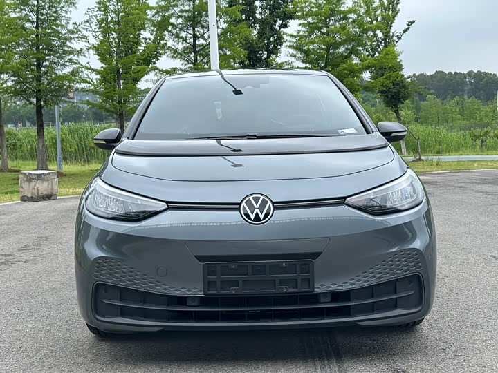 Volkswagen ID.3, 2023 — фото 2 из 9
