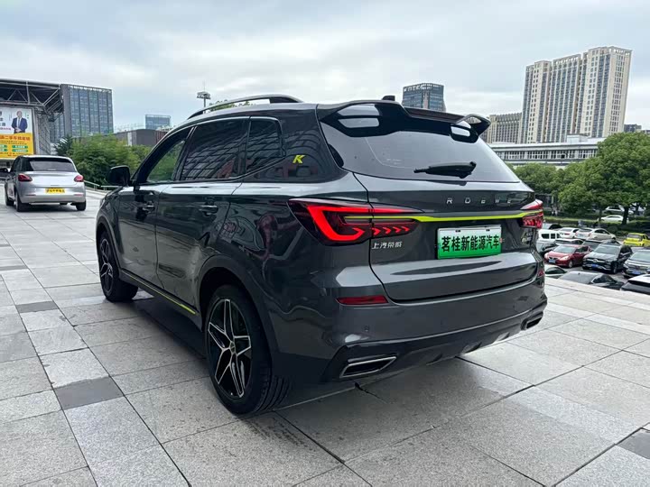 Roewe RX5 Hybrid, 2022 — фото 3 из 9