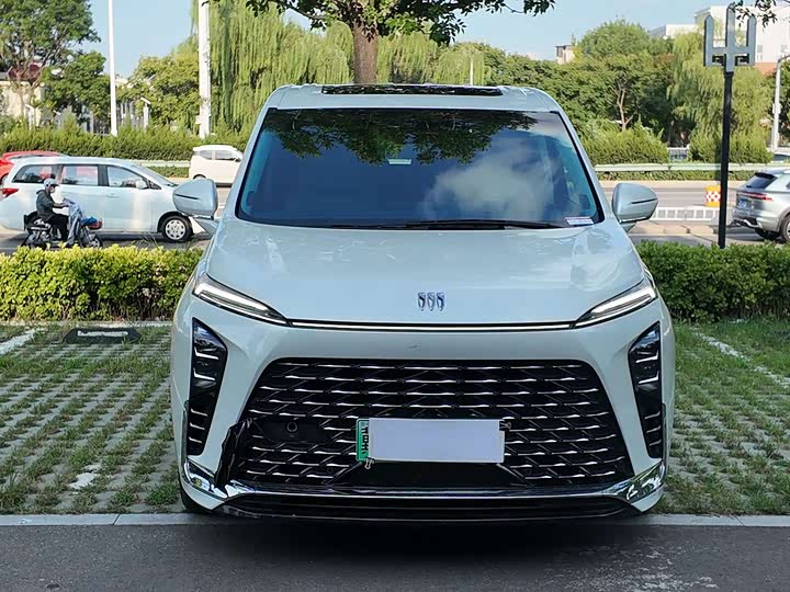 Buick GL8 Hybrid, 2025 — купить в Ярославле под ключ