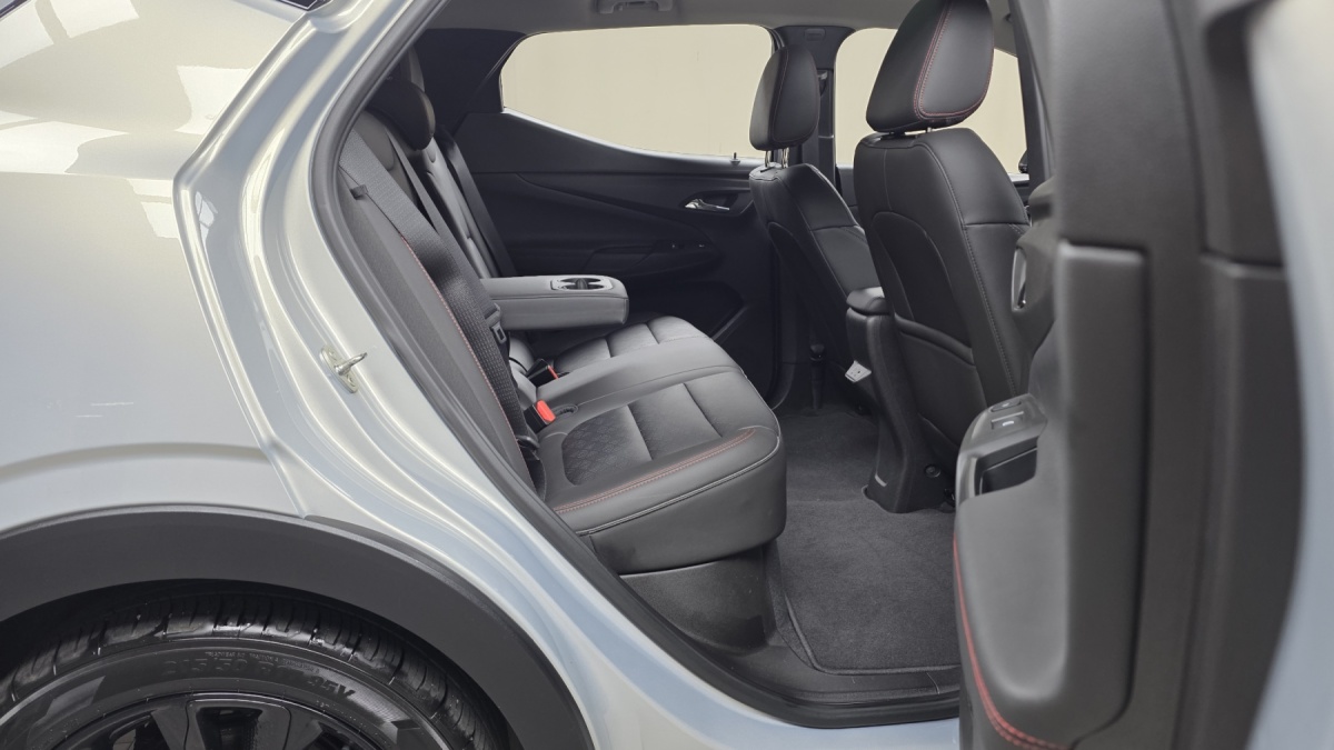 Chevrolet Bolt EUV, 2023 — фото 10 из 12