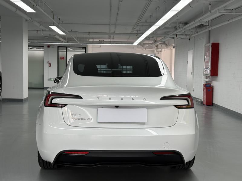 Tesla Model 3, 2024 — фото 5 из 10