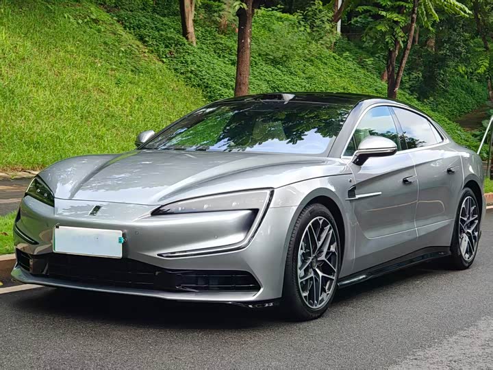 BYD Yangwang U7, 2025 — купить в Самаре под ключ