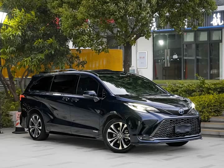 Toyota Granvia, 2022 — купить в Санкт-Петербурге под ключ