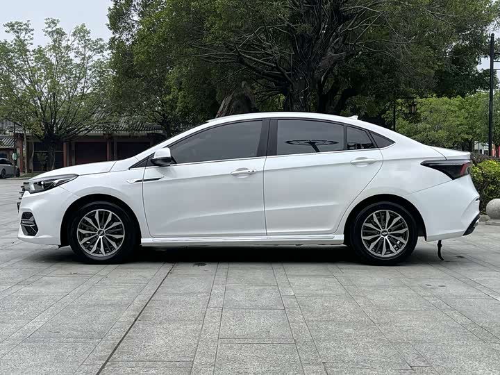 Chery Omoda S5 (Arrizo 5 Plus), 2022 — фото 7 из 9