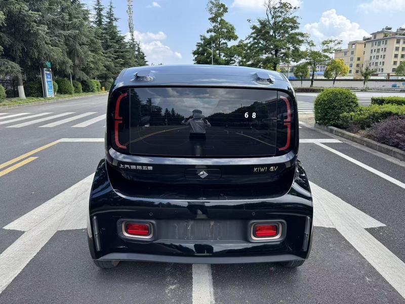 Baojun KiWi EV, 2022 — фото 5 из 10