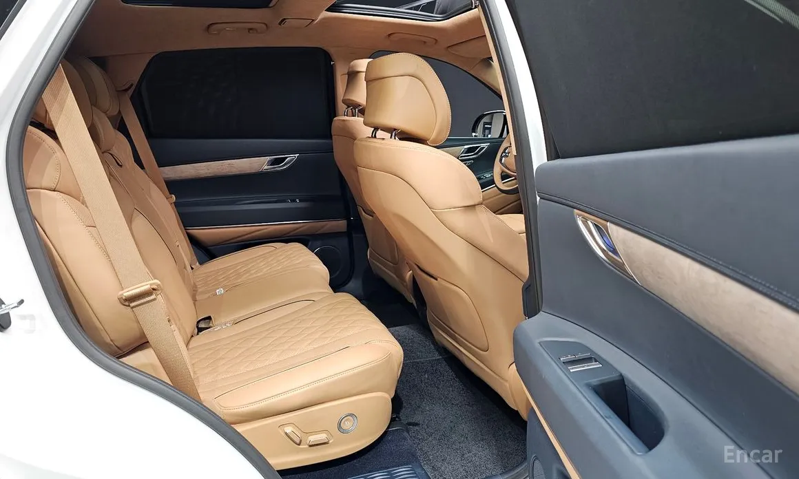 Genesis GV80, 2023 — фото 12 из 12