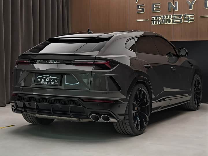 Lamborghini Urus, 2023 — фото 4 из 9