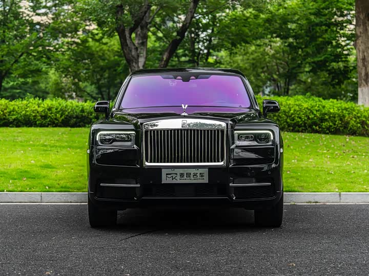 Rolls-Royce Cullinan, 2022 — фото 2 из 9