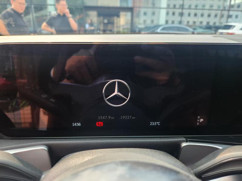 Mercedes-Benz GLB-Class, 2023 — фото 5 из 8