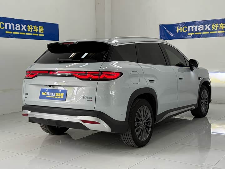 BYD Song Ultra EV, 2026 — фото 6 из 9