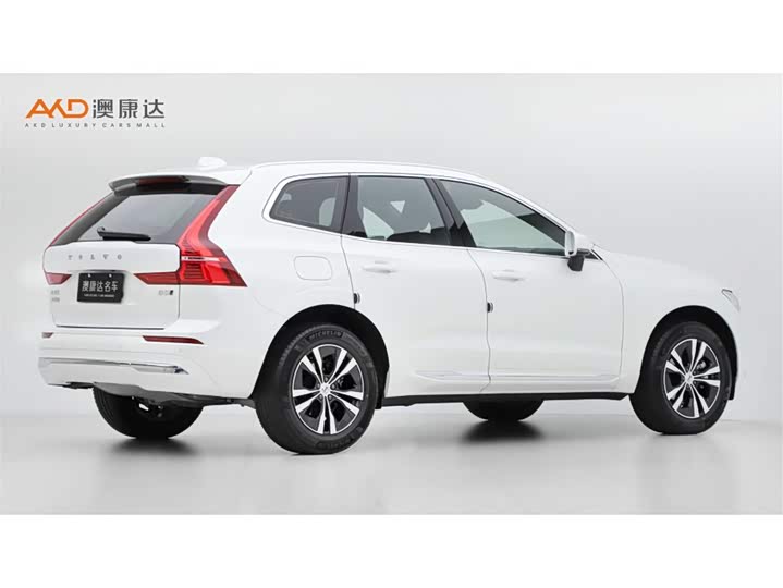 Volvo XC60, 2024 — фото 3 из 9