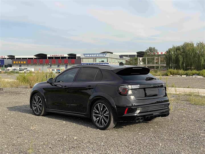 Lynk & Co 02 Hatchback, 2022 — фото 6 из 9