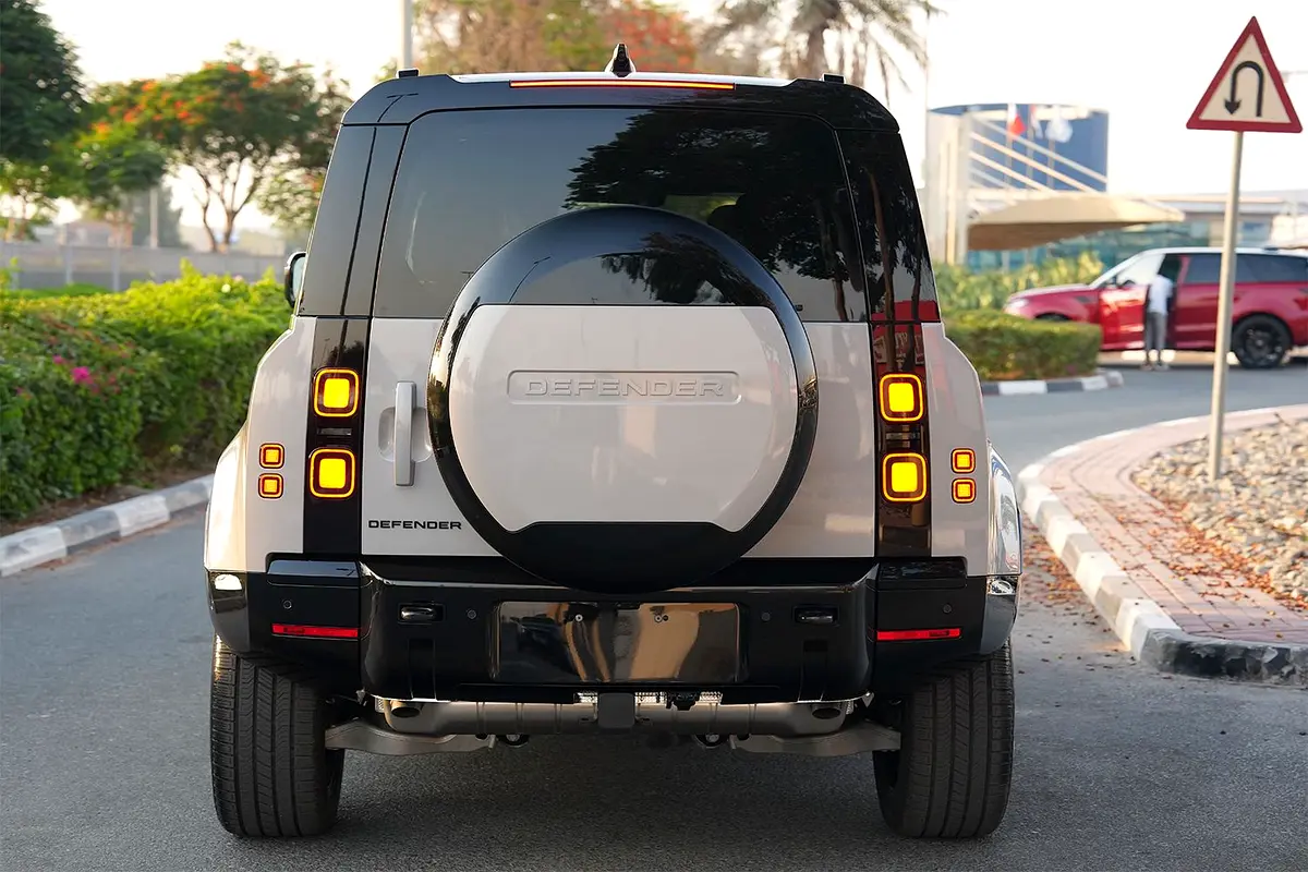 Land Rover Defender, 2026 — фото 7 из 10