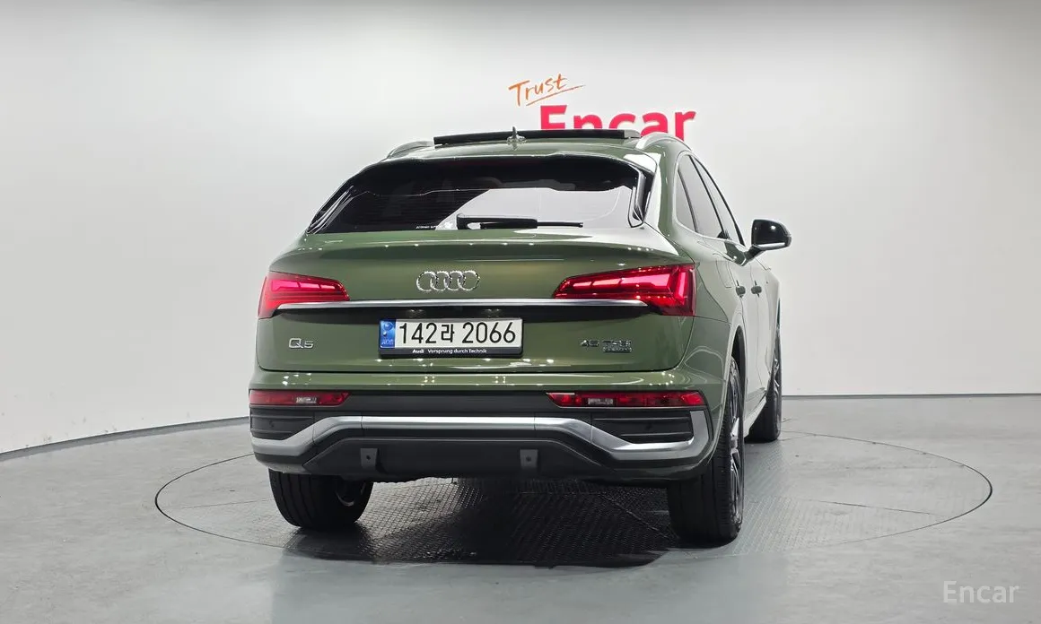Audi Q5, 2022 — фото 4 из 12