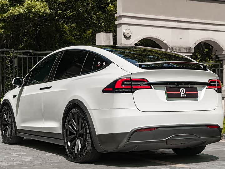 Tesla Model X, 2022 — фото 6 из 9