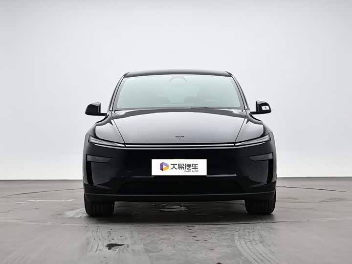 Tesla Model Y, 2026 — фото 2 из 9