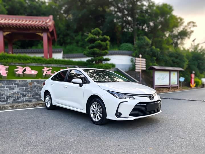 Toyota Corolla, 2022 — фото 3 из 9