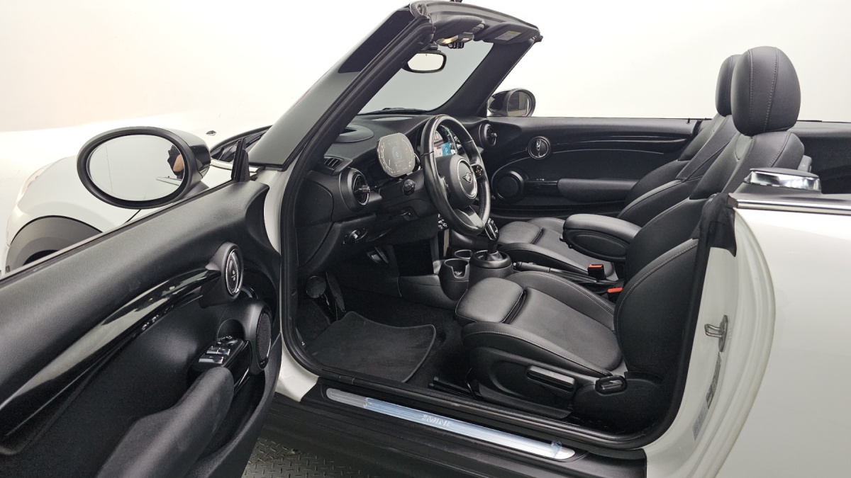 Mini Cooper Convertible, 2023 — фото 10 из 12