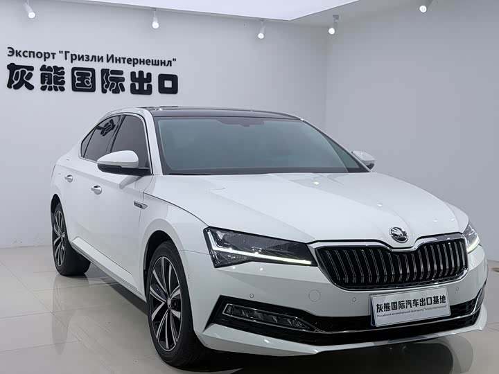 Skoda Superb, 2023 — фото 3 из 9