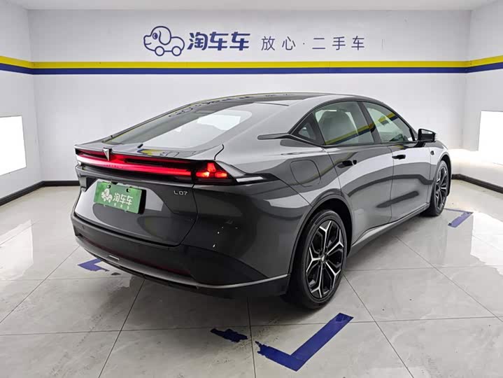 Changan Deepal L07, 2026 — фото 3 из 9