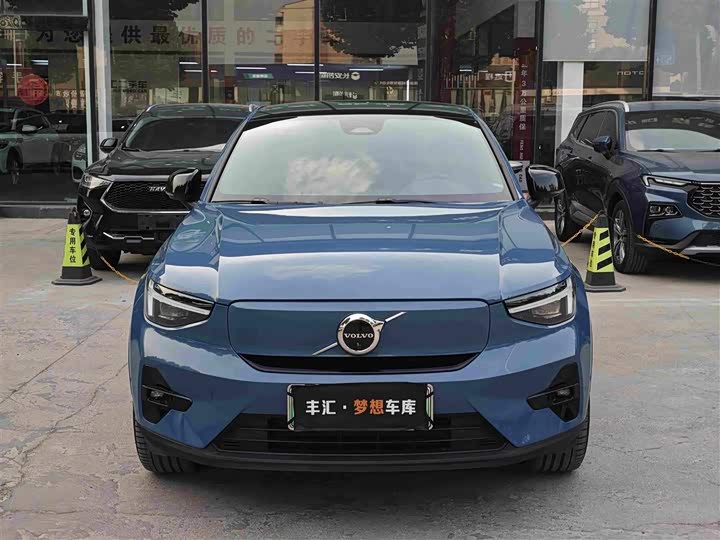 Volvo C40, 2023 — фото 2 из 9