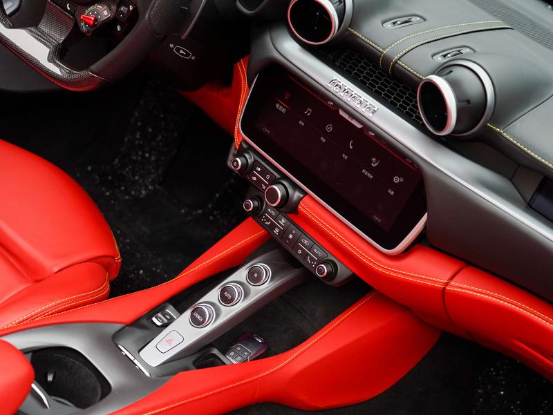 Ferrari Portofino, 2023 — фото 9 из 12
