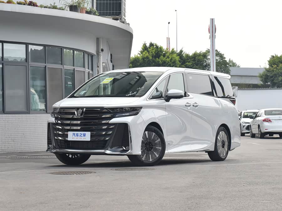 Toyota Vellfire, 2026 — купить в Иванове под ключ