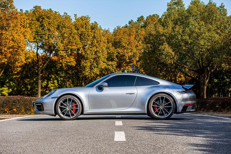 Porsche 911, 2022 — фото 4 из 12