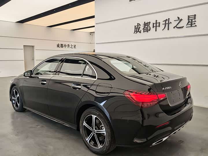Mercedes-Benz A-Class, 2023 — фото 4 из 9