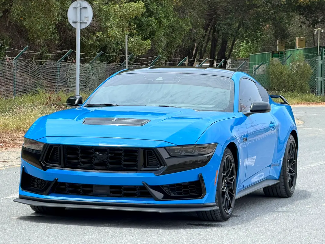 Ford Mustang, 2024 — фото 3 из 10