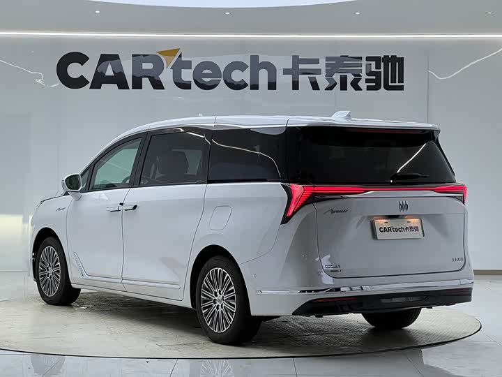 Buick GL8 Hybrid, 2024 — фото 6 из 9