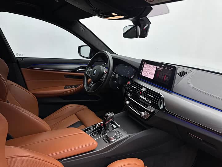 BMW M5, 2022 — фото 7 из 9