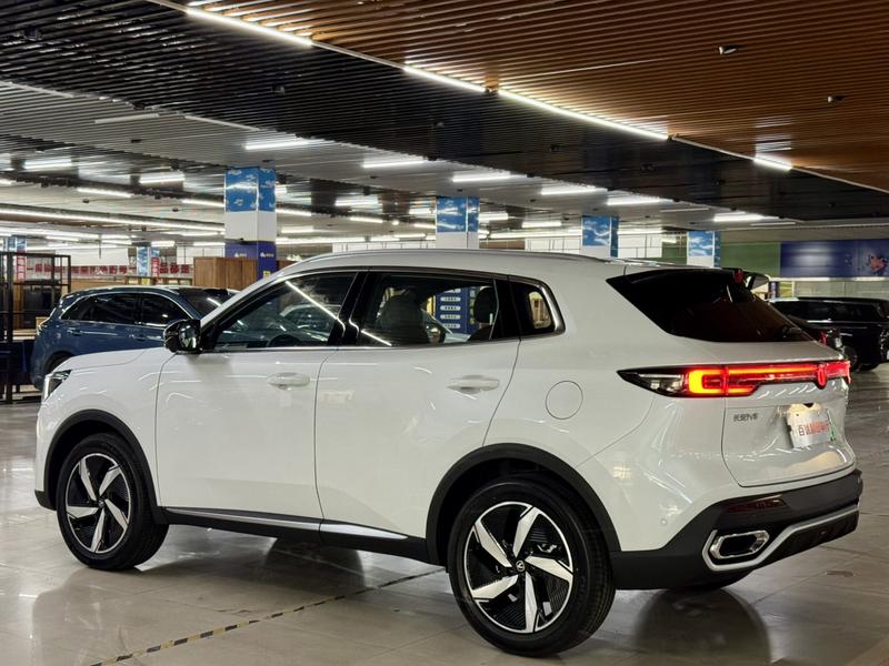 Changan CS55 Plus Hybrid, 2026 — фото 4 из 12