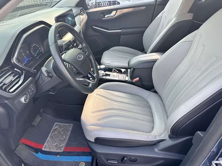 Ford Escape, 2021 — фото 3 из 9
