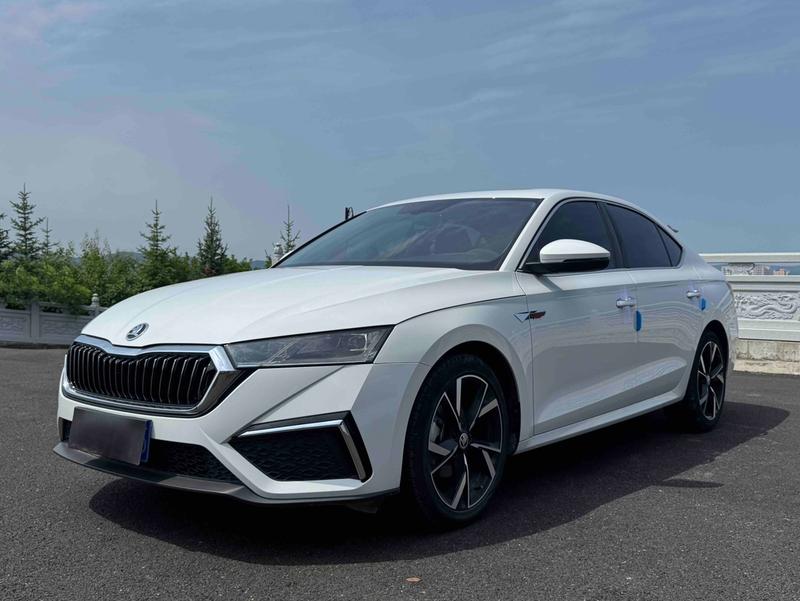 Skoda Octavia Pro, 2023 — купить в Санкт-Петербурге под ключ