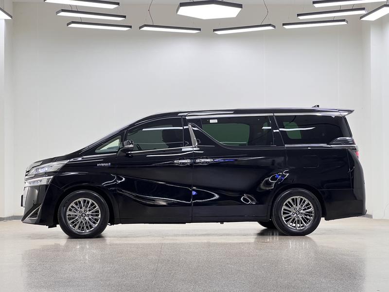 Toyota Vellfire, 2021 — фото 4 из 12