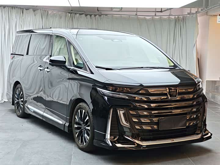 Toyota Vellfire, 2023 — купить в Санкт-Петербурге под ключ