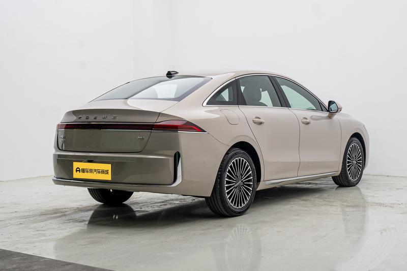 Roewe M7 DMH, 2025 — фото 7 из 12