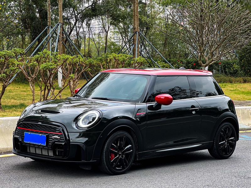 Mini Mini JCW, 2022 — купить в Смоленске под ключ
