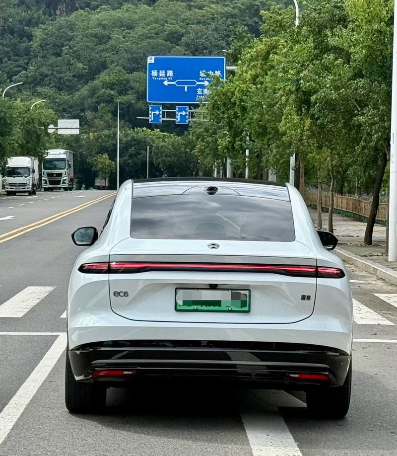 Nio EC6, 2025 — фото 5 из 9