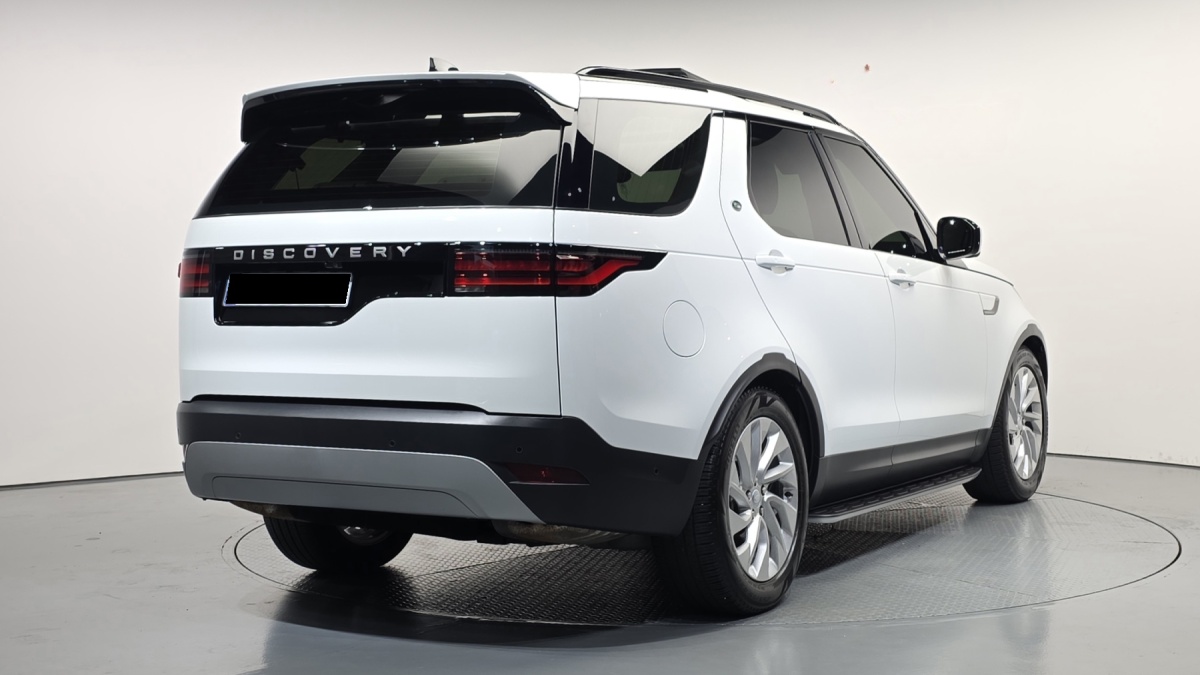 Land Rover Discovery, 2024 — фото 2 из 12