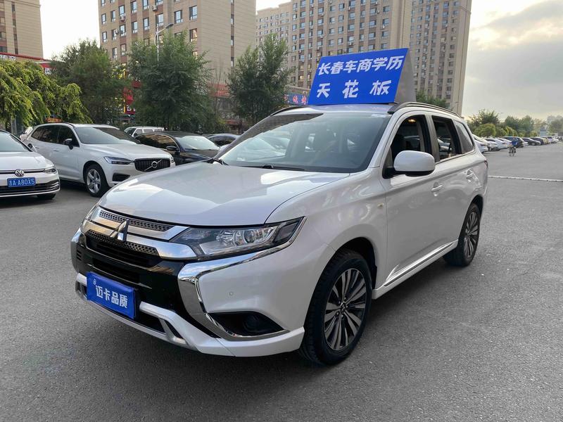 Mitsubishi Outlander, 2022 — купить в Курске под ключ