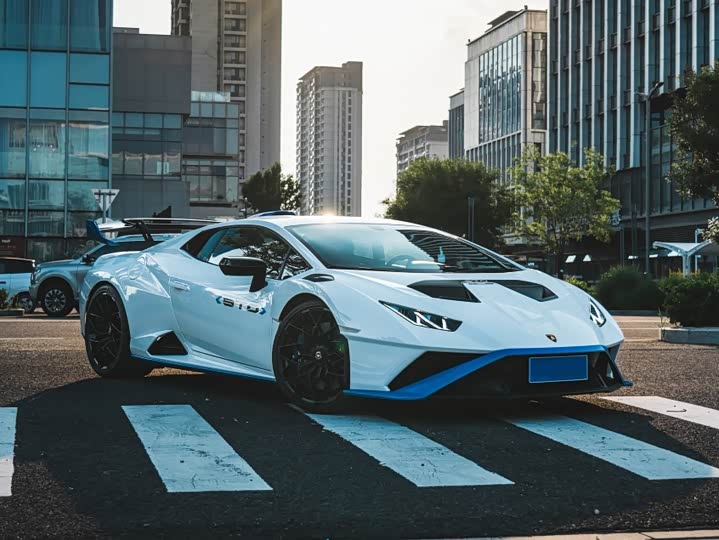 Lamborghini Huracán, 2023 — фото 7 из 7