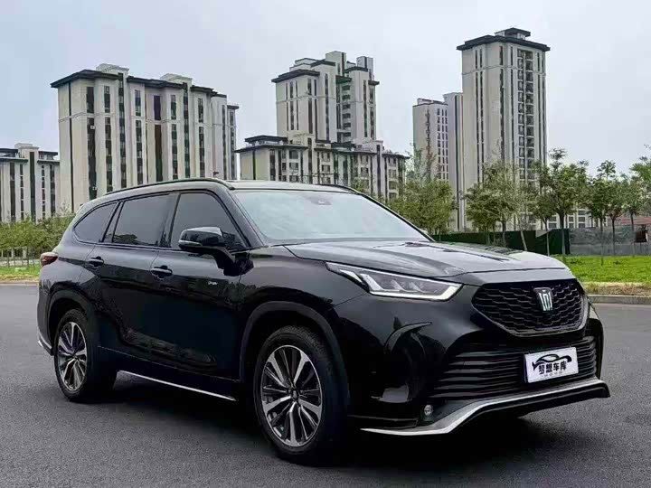 Toyota Crown Kluger, 2025 — купить в Санкт-Петербурге под ключ