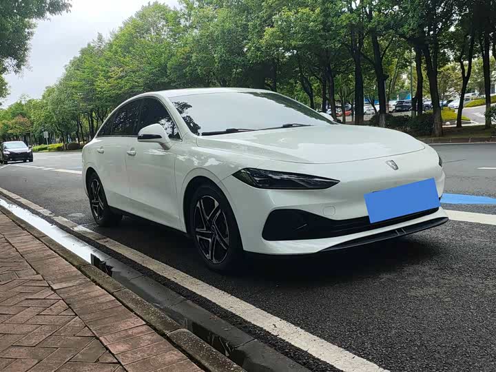 Roewe D7, 2023 — фото 3 из 9