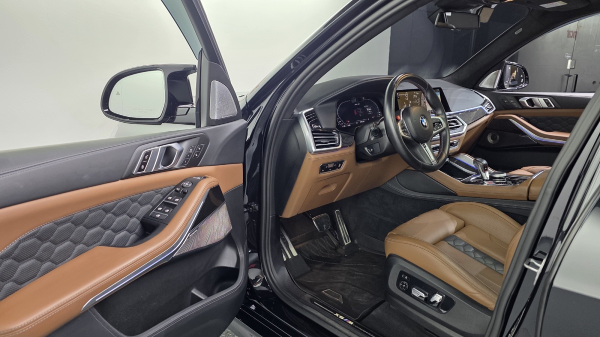 BMW X5 M, 2023 — фото 10 из 12